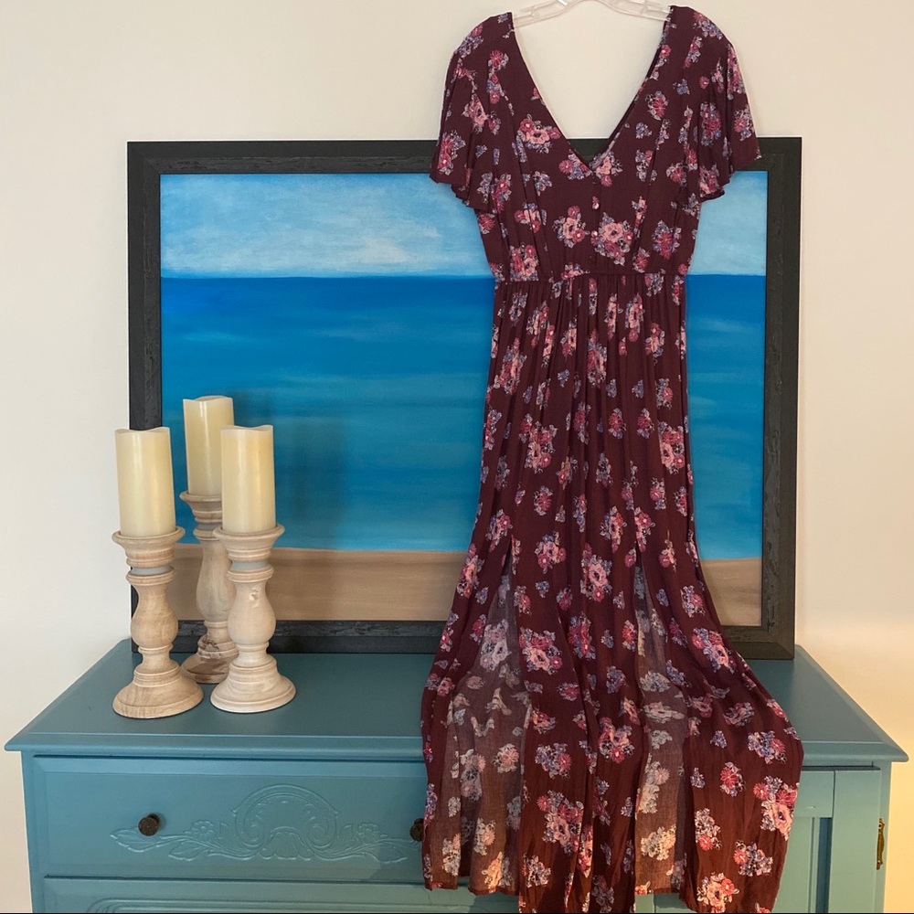 Burgundy floral long flowing dress - size L